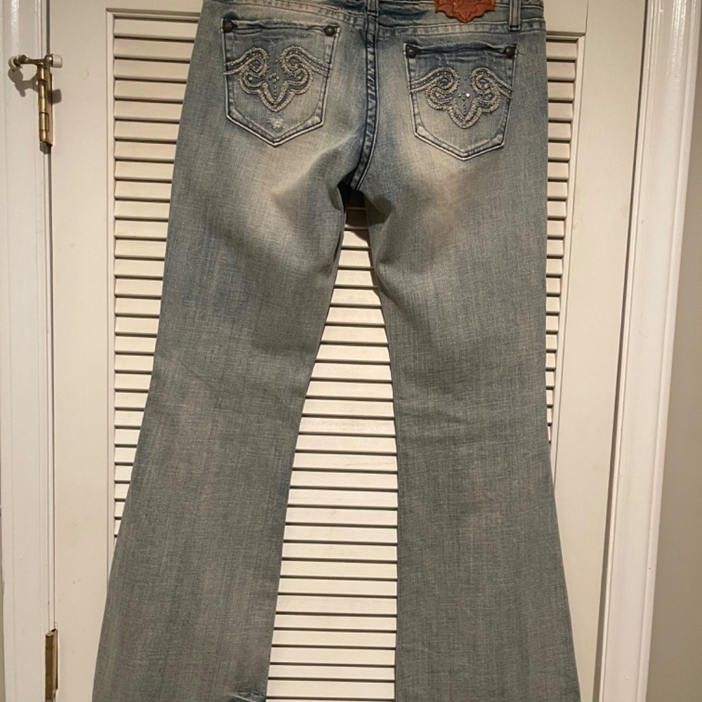 Women’s Express Rerock Jeans - Picture 2 of 2
